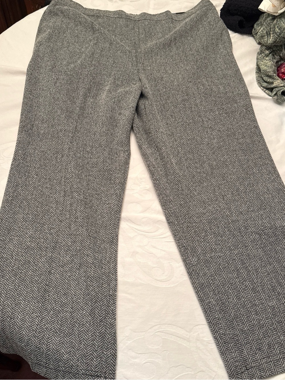 NWT Alfred Dunner Gray Herringbone Wide-Leg Pull-On Pants